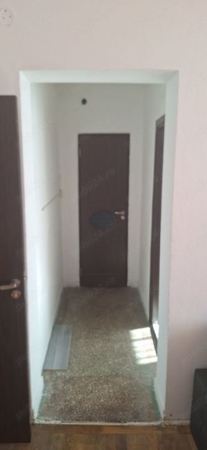 Vand apartament 2 camere - imagine 10