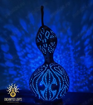 Cadoul unicat perfect! Lampa din tartacuta sculptata si pictata - cu telecomanda - imagine 3