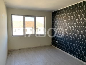 Apartament decomandat 4 camere 86 mpu 2 bai zona Mihai Viteazu Sibiu - imagine 2