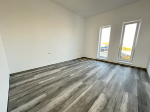 Duplex pe parter, 3 camere, 70 mp utili, 278 mp teren - Sanandrei  - imagine 4