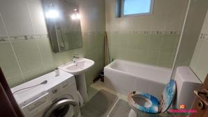 Apartament 3 camere zona Turnisor - imagine 9