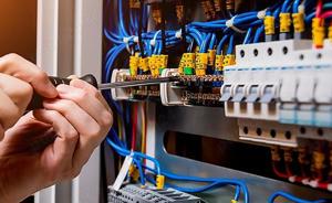 instalatii electrice,automatizari porti,interfoane,camere de supraveghere,verificari si,modernizari