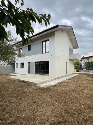 Casa de vanzare Selimbar,4 camere,3 bai,curte proprie,strada privata - imagine 3