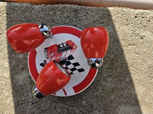 Vând diferite spoturi pt cameră copii...