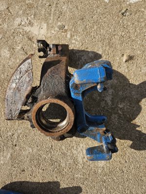 Vând urgent Butuc dreapta fața VW Sharan - imagine 2