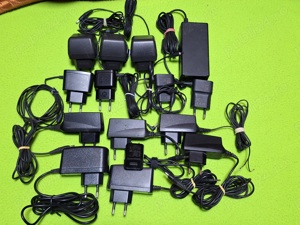 Alimentatoare   incarcatoare pentru telefoane - imagine 2