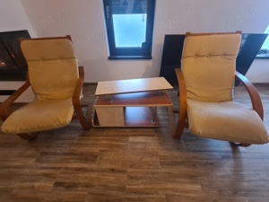 Vând 2 fotolii si 1 măsuță cafea, 1 birou mare,extensibil, cu rafturi deasupra,1 birou mic,1comodatv