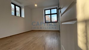 Comision 0 %  Apartament 3 camere, imobil renovat, zona UMF - imagine 2