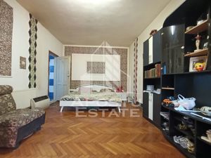 Apartament 4 camere, decomandat, necesita renovare, Pentru investitie! - imagine 5