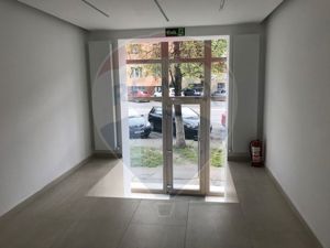 Spațiu comercial de 50mp de închiriat în zona Ultracentral - imagine 13