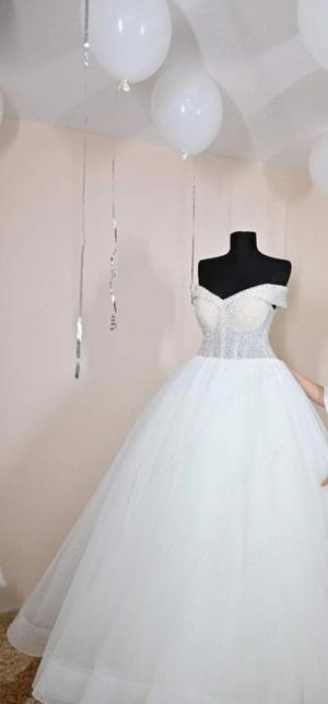 inchiriez busturi  - imagine 2