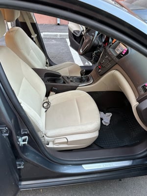 Vand Opel Insignia 2010 - imagine 2