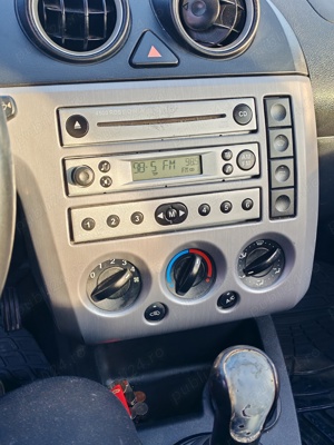 Vand ford fiesta 1.6 diesel  - imagine 2 Vand ford fiesta 1.6 diesel  - imagine 2