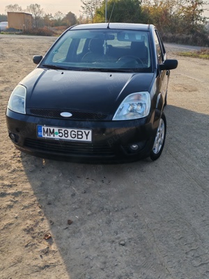 Vand ford fiesta 1.6 diesel  - imagine 3 Vand ford fiesta 1.6 diesel  - imagine 3