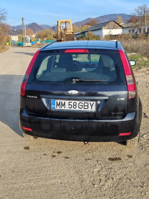 Vand ford fiesta 1.6 diesel  - imagine 6 Vand ford fiesta 1.6 diesel  - imagine 6