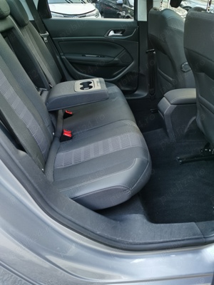 Peugeot 308 - imagine 7