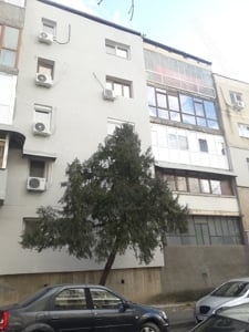 Vand apartament 3camere decomandat 