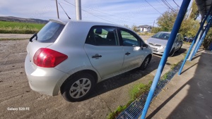 Toyota Auris benzina - imagine 3