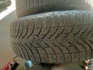 4 roti iarna jante + cauciucuri / anvelope Michelin 205/60/R16 Skoda  - imagine 4