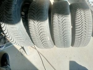 4 roti iarna jante + cauciucuri / anvelope Michelin 205/60/R16 Skoda  - imagine 5