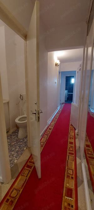 Închiriez apartament 3 camere, complex studențesc. - imagine 5