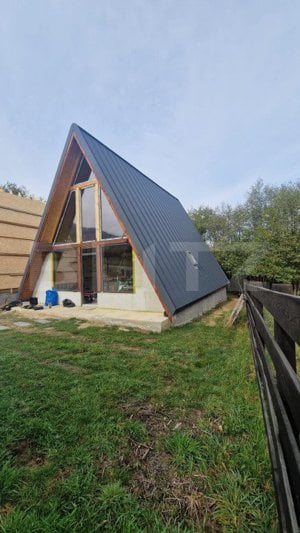 Casa de vacanta tip A- frame -Tohanita, zona superba se vinde la cheie - imagine 2