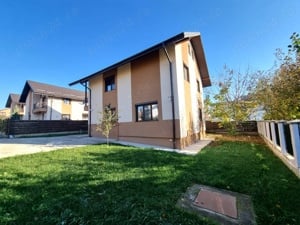 Casa 4 Camere, Valea Lupului, Str Garoafei - imagine 2