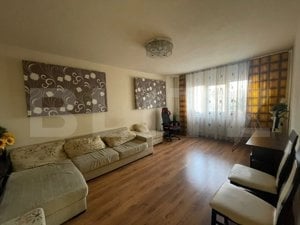 Apartament 4 camere, decomandat, zona Rogerius - etaj Intermediar