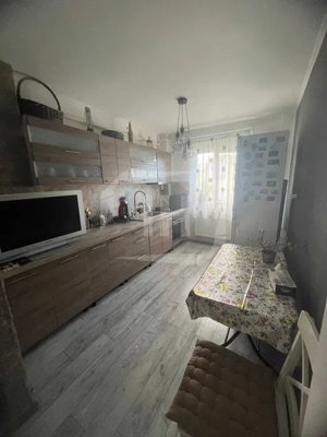 Apartament 3 camere, 2 bai, etaj intermediar, renovat, in Marasti! - imagine 3