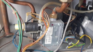 Placă electronică  centrală  - imagine 3