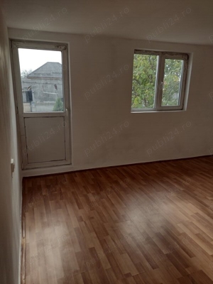 Proprietar vând in centru com. BUTURUGENI Ilfov casa P+E și teren 504 mp 68000E - imagine 2