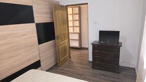 Vand apartament de 3 camere decomandat, in Deva, Imp. Traian, et. 1, bloc de 3 etaje de caramida, - imagine 5