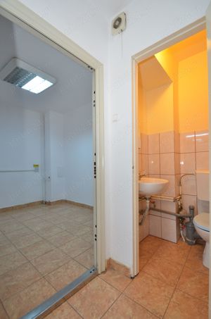 Direct de la proprietar, de inchiriat sp. com. supr 35 mp util vad comercial mare str COPOSU  - imagine 7