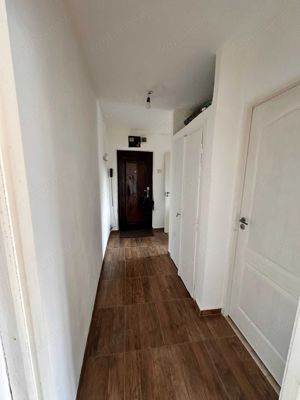 apartament 1 camera complet decomandat Complex Studentesc etaj 3 cu CENTRALA PROPRIE si geam baie - imagine 4