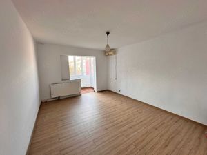 apartament 1 camera complet decomandat Complex Studentesc etaj 3 cu CENTRALA PROPRIE si geam baie - imagine 2