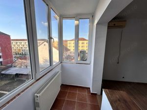 apartament 1 camera complet decomandat Complex Studentesc etaj 3 cu CENTRALA PROPRIE si geam baie - imagine 3