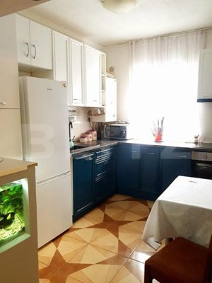 Apartament mobilat si utilat, 2 camere decomandate, 52mp, parcare, zona Florilor - imagine 2