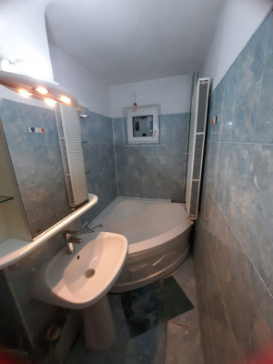 Apartament 2 camere Bariera Bucuresti - imagine 14