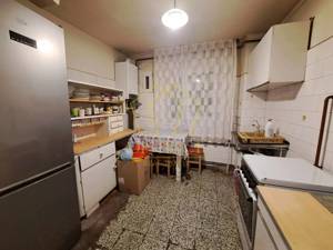 Apartament decomanat cu 4 camere si centrala proprie | Judetean - imagine 9