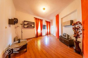 Rar pe piata! Casa individuala, 2 apartamente, fatada renovata, zona Teatru - imagine 20