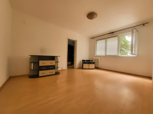 Apartament, 3 camere, zona Nord - imagine 2