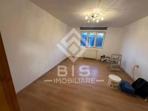 Apartament 3 Dormitoare 80 mp | Etaj 2 - imagine 3