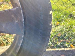 Vând patru anvelope de iarnă cu jantă dimensiune 215 / 60 R 16 - imagine 3