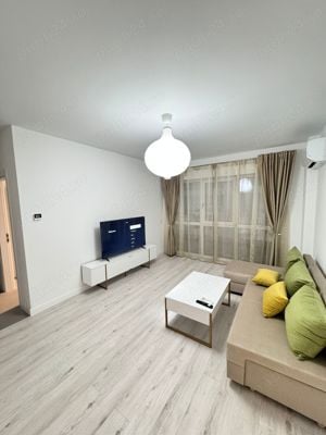 Apartament cu 2 camere de inchiriat, loc de parcare, balcon, bloc nou