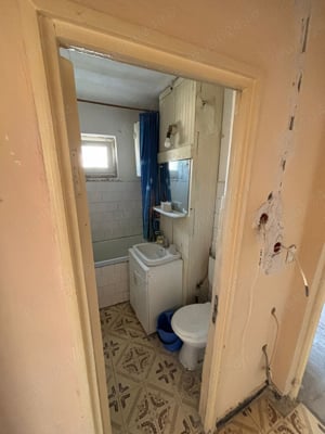 PROPRIETAR vând apartament cu 3 camere Et.1 ,Aleea Ioan Slavici Bl 49 - imagine 5