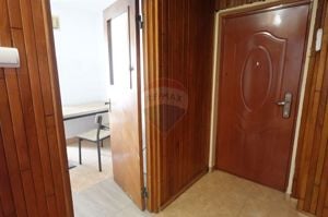 Apartament cu 3 camere de închiriat - Central - imagine 7