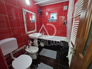 Vânzare apartament 4 camere în Rovinari, parter  - imagine 2