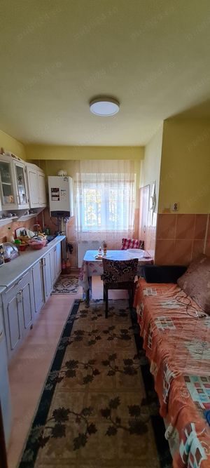 Vand apartament 3 camere  - imagine 3