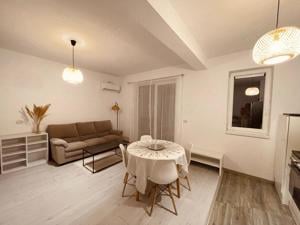 Apartament cu 2 camere la cateva minute de hotel IQ GIROC - imagine 5