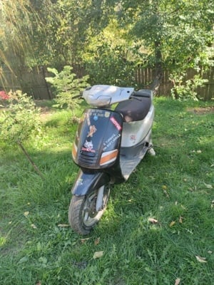 scuter Piaggio zip 